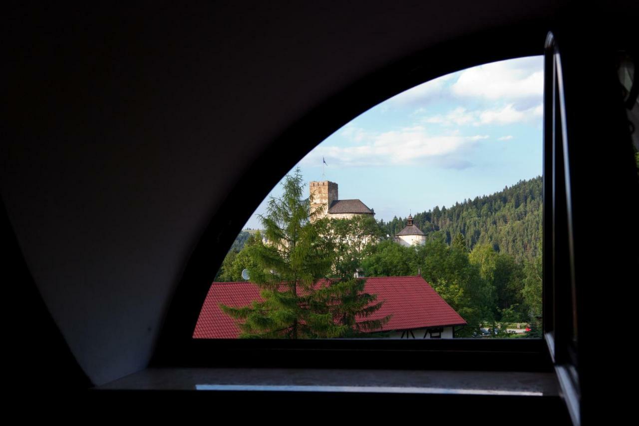Pensjonat Czardasz Niedzica Zamek Exterior foto
